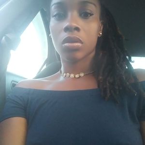 Meet your Posher, Sparkle